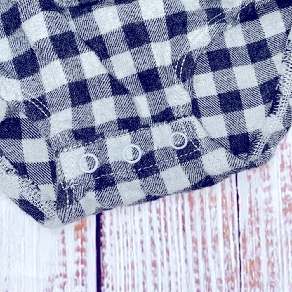 Osh Kosh b’gosh checkered flannel bodysuit size 12 months